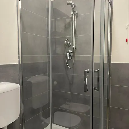 Casa Apartament Stresa